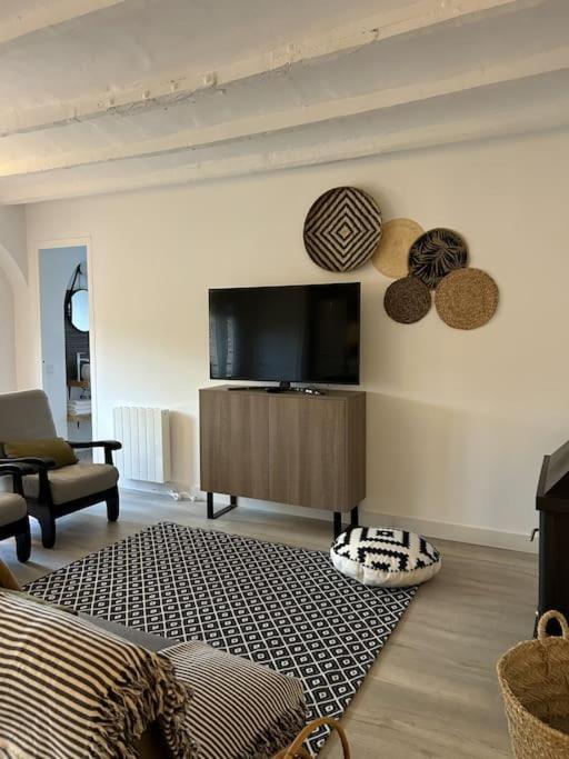Cal Moline 2 Apartment Avia